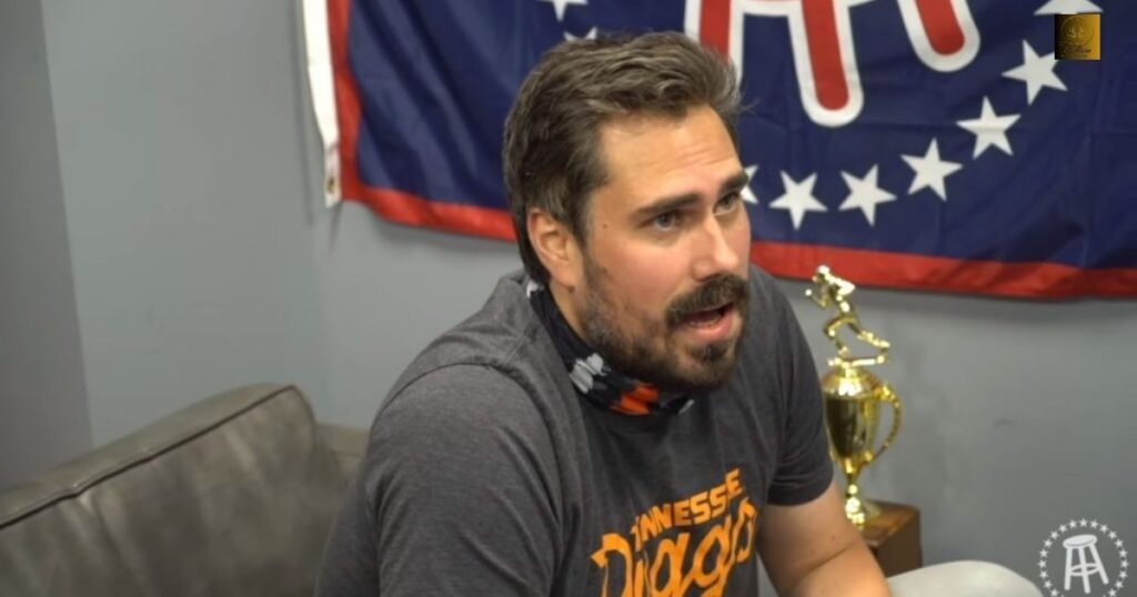 Big Cat Barstool Social Media Profile
